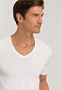 HANRO_B_M_NaturalFunction_SSLVShirtVNeck_073185_070101_090.jpg