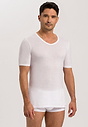 Front view of a men model wearing HA white cotton S/SLV Shirt