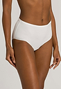 HANRO_B_W_Allure_MaxiBriefs_071722_070102_040.jpg