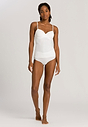 HANRO_B_W_Allure_MaxiBriefs_071722_070102_060.jpg