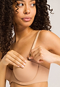 HANRO_B_W_Allure_PaddedBandeauBra_071732_070267_090.jpg