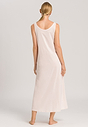 HANRO_B_W_CottonDeluxe_SleevelessNightdress_077951_071334_045.jpg