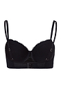 HANRO_B_W_CottonLace_LightPaddedBra_072433_070019_020.jpg