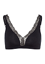 HANRO_B_W_CottonLace_SoftCupBra_072431_070019_010.jpg