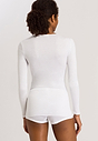 HANRO_B_W_CottonSeamless_LSLVShirt_071620_070101_045.jpg