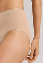 HANRO_B_W_CottonSeamless_MaxiBriefs_071625_070274_090.jpg