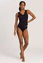 HANRO_B_W_CottonSeamless_MidiBriefs_071626_070019_060.jpg