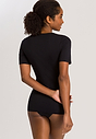 HANRO_B_W_CottonSeamless_SSLVShirt_071603_070019_045.jpg