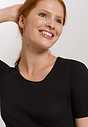 HANRO_B_W_CottonSeamless_SSLVShirt_071630_070019_090.jpg