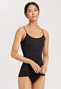 HANRO_B_W_CottonSeamless_SpaghettiTop_071600_070019_040.jpg