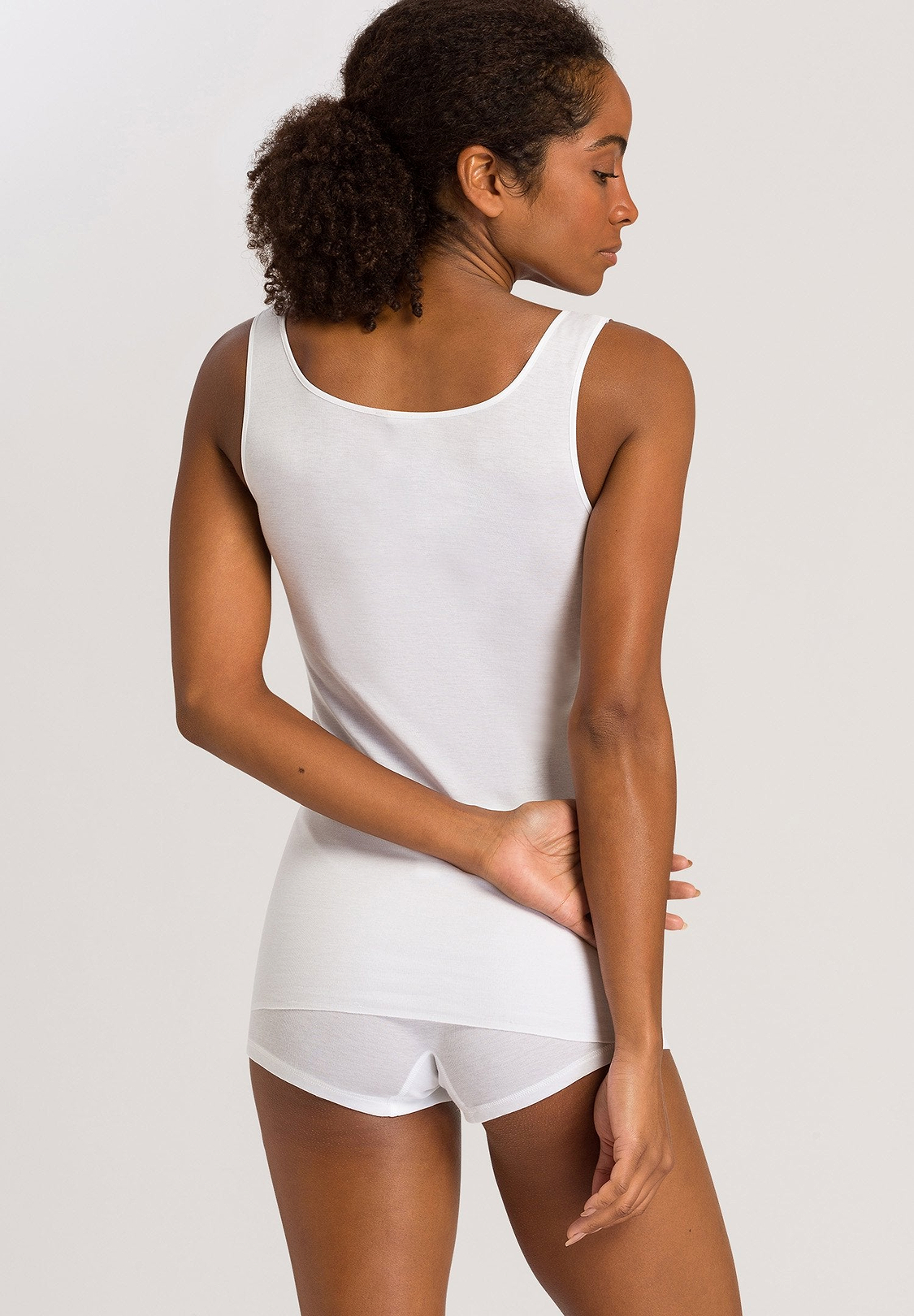 HANRO Tank Top in White: Comfortable & Seamless Design | HANRO