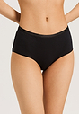 HANRO_B_W_CottonSensation_MaxiBriefs_071413_070019_040.jpg