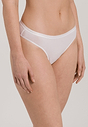 HANRO_B_W_CottonSensation_MiniBriefs_071403_070101_040.jpg