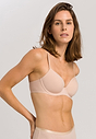 HANRO_B_W_CottonSensation_PaddedBra_071382_070274_040.jpg