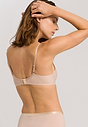HANRO_B_W_CottonSensation_PaddedBra_071382_070274_045.jpg