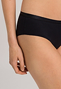 HANRO_B_W_CottonSensation_Panty_071408_070019_090.jpg