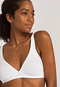 HANRO_B_W_CottonSensation_SoftCupBra_071387_070101_090.jpg