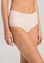 HANRO_B_W_InvisibleCotton_MaxiBriefs_071228_071381_040.jpg