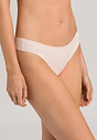 HANRO_B_W_InvisibleCotton_Thong_071225_071381_040.jpg