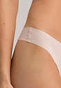 HANRO_B_W_InvisibleCotton_Thong_071225_071381_090.jpg