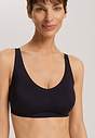 HANRO_B_W_InvisibleTouch_SoftCupBra_071139_070019_090.jpg