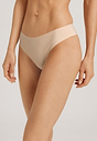 HANRO_B_W_InvisibleTouch_Thong_071140_070274_040.jpg