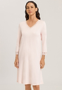 HANRO_B_W_MomentsNW_34SLVNightdress100cm_077162_071334_040.jpg