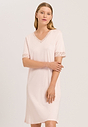 HANRO_B_W_MomentsNW_SSLVNightdress100cm_077040_071334_040.jpg