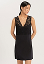 HANRO_B_W_MomentsNW_SleevelessNightdress_077929_070019_040.jpg