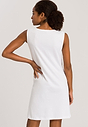 HANRO_B_W_MomentsNW_SleevelessNightdress_077929_070101_045.jpg