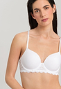 HANRO_B_W_Moments_PaddedBra_071503_070101_090.jpg