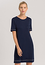 HANRO_B_W_NaturalComfort_SSLVNightdress_077963_071610_040.jpg