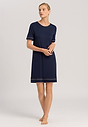 HANRO_B_W_NaturalComfort_SSLVNightdress_077963_071610_060.jpg