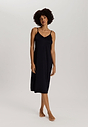 HANRO_B_W_SatinDeluxe_Bodydress110cm_071078_070019_040.jpg