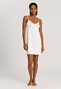 HANRO_B_W_SatinDeluxe_Bodydress_071065_070102_060.jpg