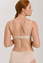 HANRO_B_W_SatinDeluxe_PaddedSoftCupBra_071071_070858_045.jpg