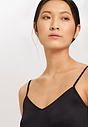 HANRO_B_W_SatinDeluxe_SpaghettiTop_071063_070019_090.jpg