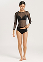 HANRO_B_W_SmoothIllusion_LSLVShirt_071298_070019_060.jpg