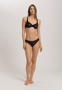 HANRO_B_W_SmoothIllusion_MiniBriefs_070844_070019_060.jpg