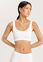 HANRO_B_W_TouchFeeling_CropTop_071810_070101_040.jpg