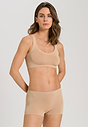 HANRO_B_W_TouchFeeling_CropTop_071810_070274_040.jpg