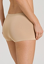 HANRO_B_W_TouchFeeling_Panty_071822_070274_045.jpg
