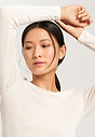 HANRO_B_W_WoolenSilk_LSLVShirt_071409_070795_090.jpg