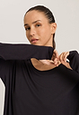 HANRO_B_W_Yoga_LSLVShirt_078796_072199_090.jpg