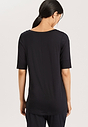 HANRO_B_W_Yoga_SSLVShirt_077994_070019_045.jpg