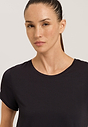 HANRO_B_W_Yoga_SSLVShirt_078795_072199_090.jpg