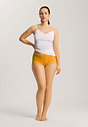 HANRO_S_W_LuxuryMoments_Boyleg_079510_071290_060.jpg