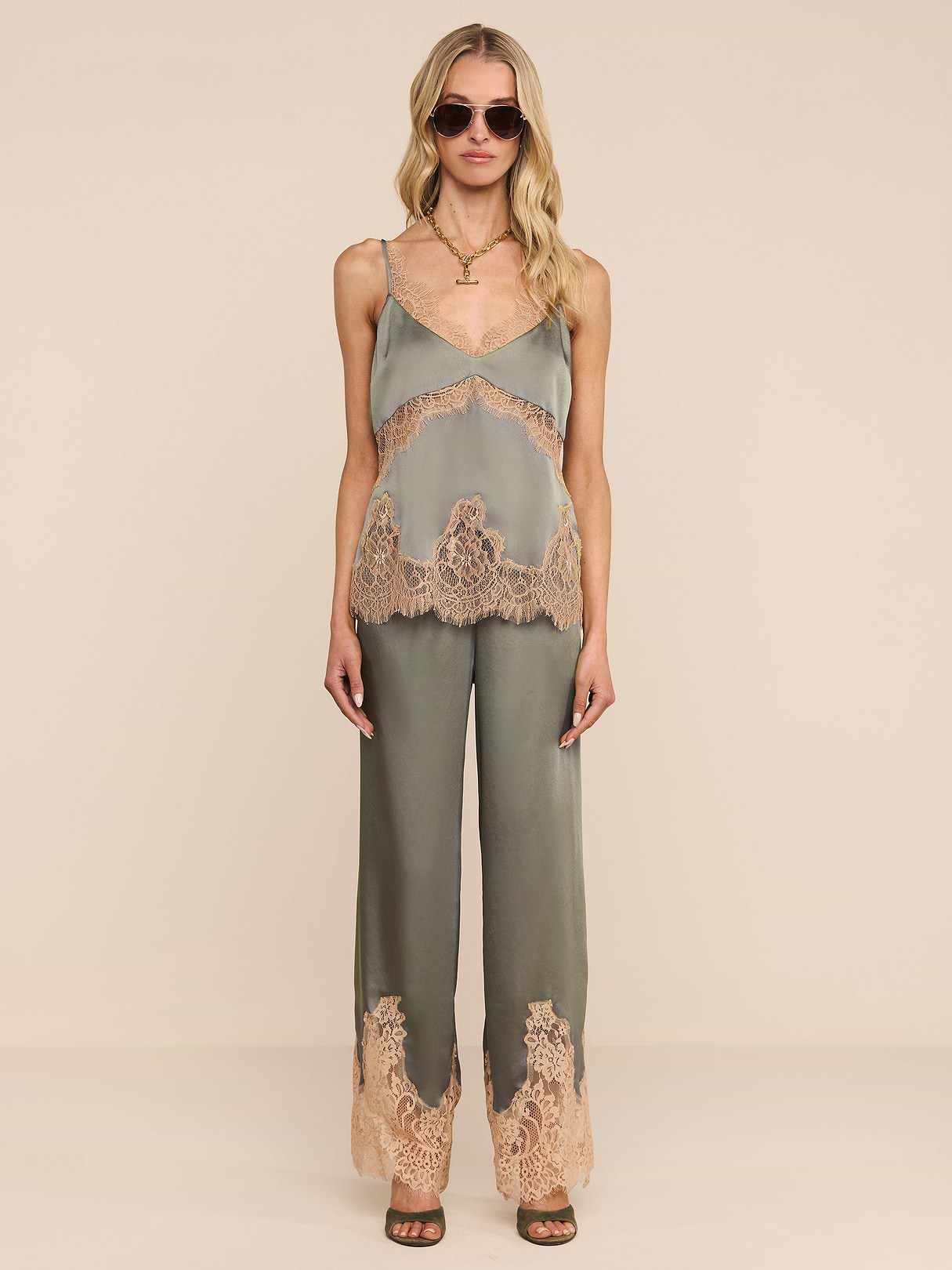 Mirel Pant in Smokey Olive/Praline | L'AGENCE