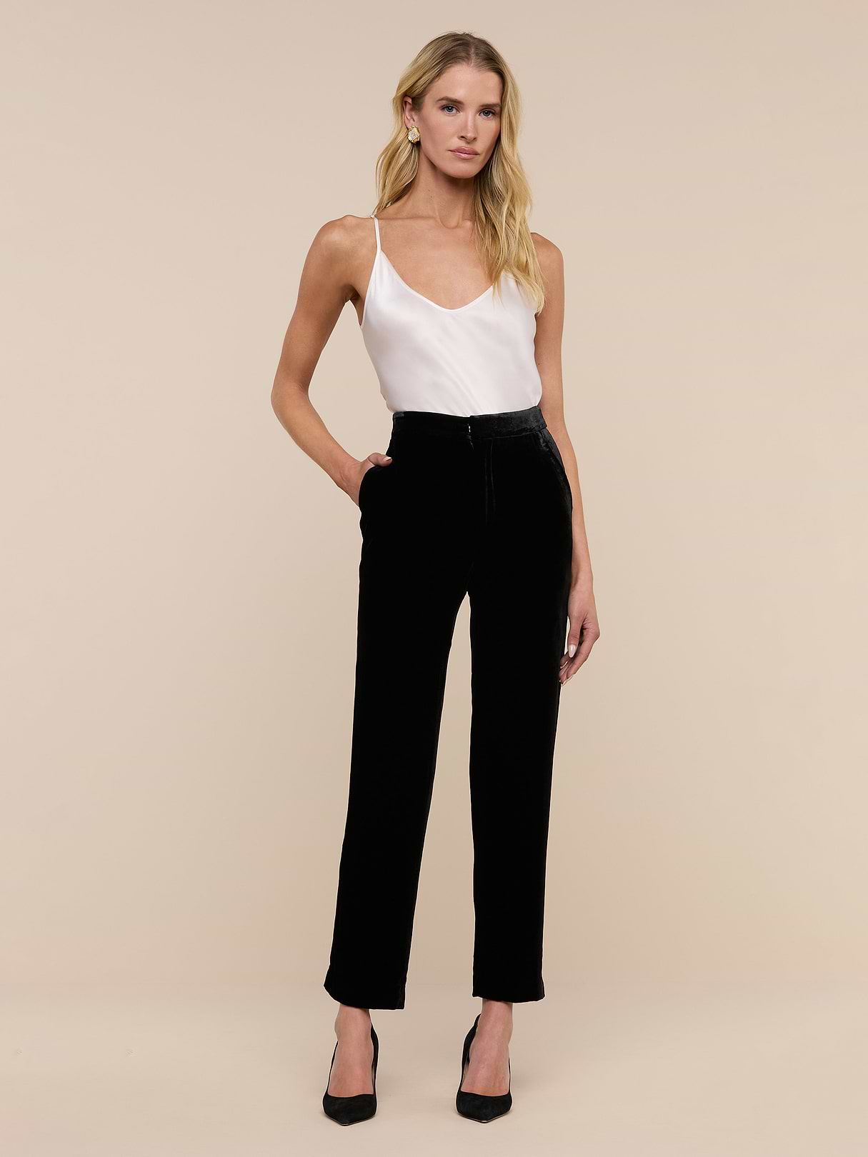 L'AGENCE Women's Rebel Tapered Velvet Trousers - Black - Size 0 L'AGENCE Women's Rebel Tapered Velvet Trousers - Black - Size 0