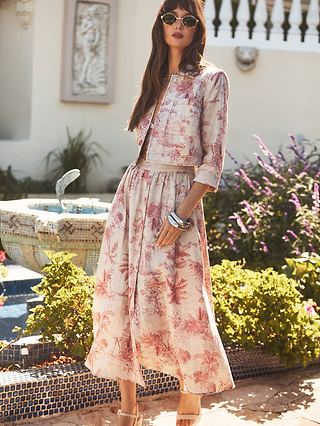 How to Style Matching Sets: Accessories, Layers & Outfit Ideas